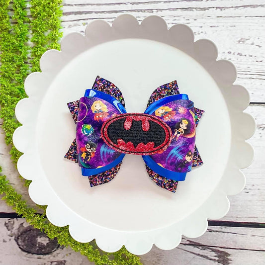 Supergirls Pinch Bow