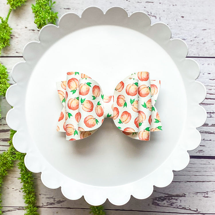 Peaches Classic Bow