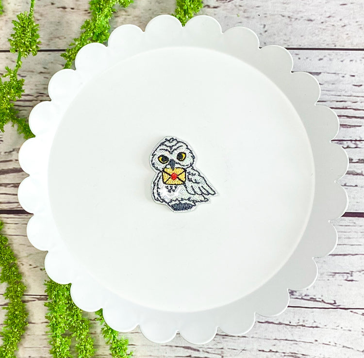 Mail Owl Feltie Badge Clip, Bookmark, or Magnet