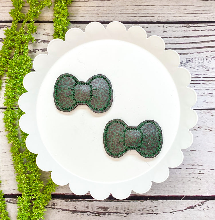 Emerald Leopard Bow Snap Clips