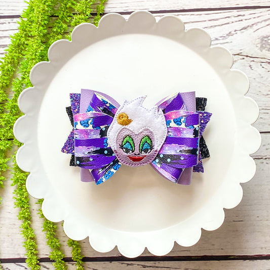 Sea Witch Triple Loop Bow